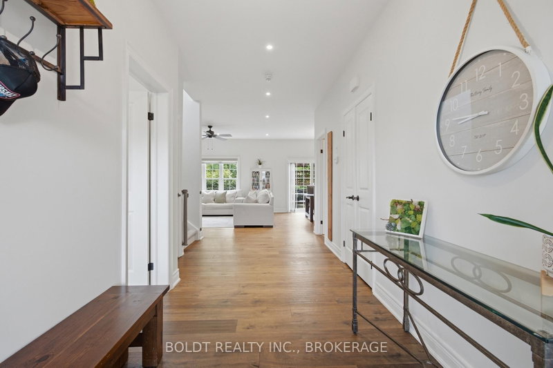 5 Gossen Drive