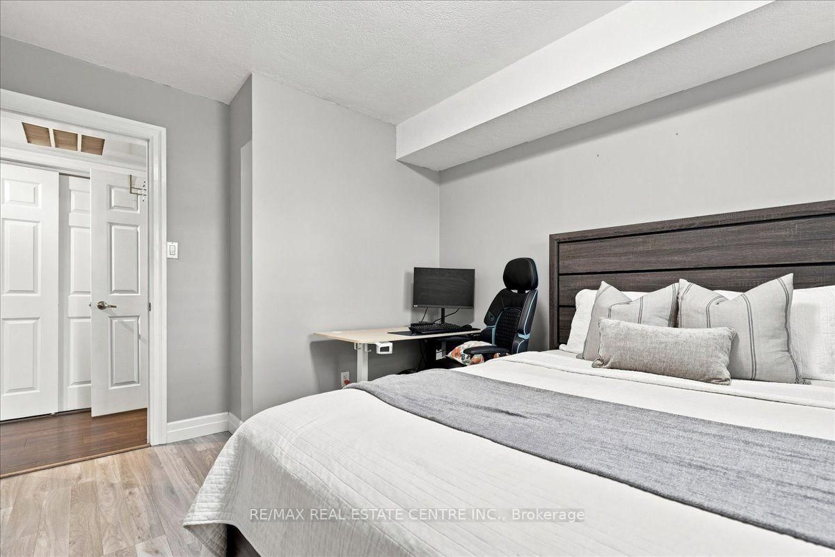 1522 King Street E • #403 • Kitchener, ON photo 17