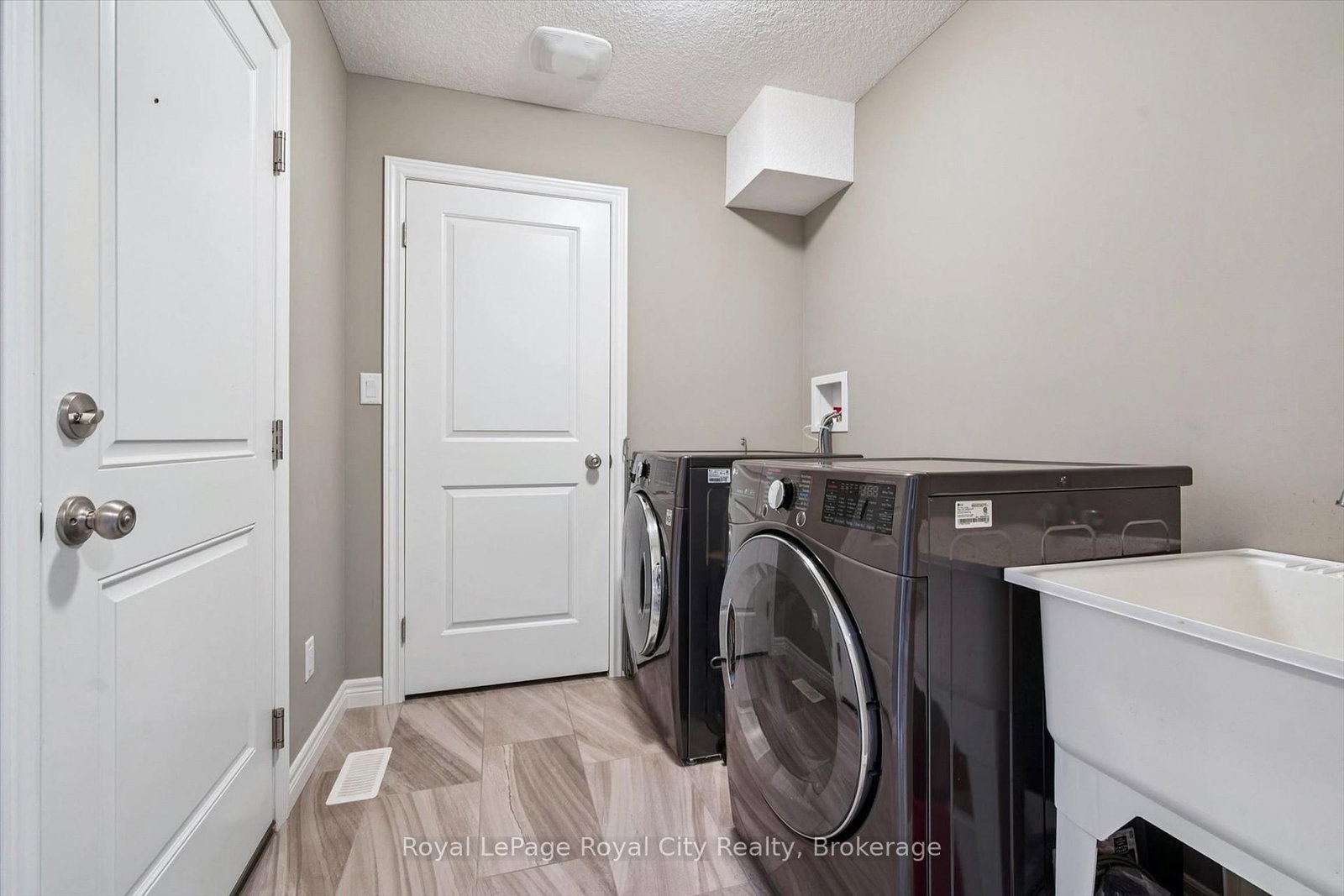 179 Dallan Drive • Guelph, ON photo 13