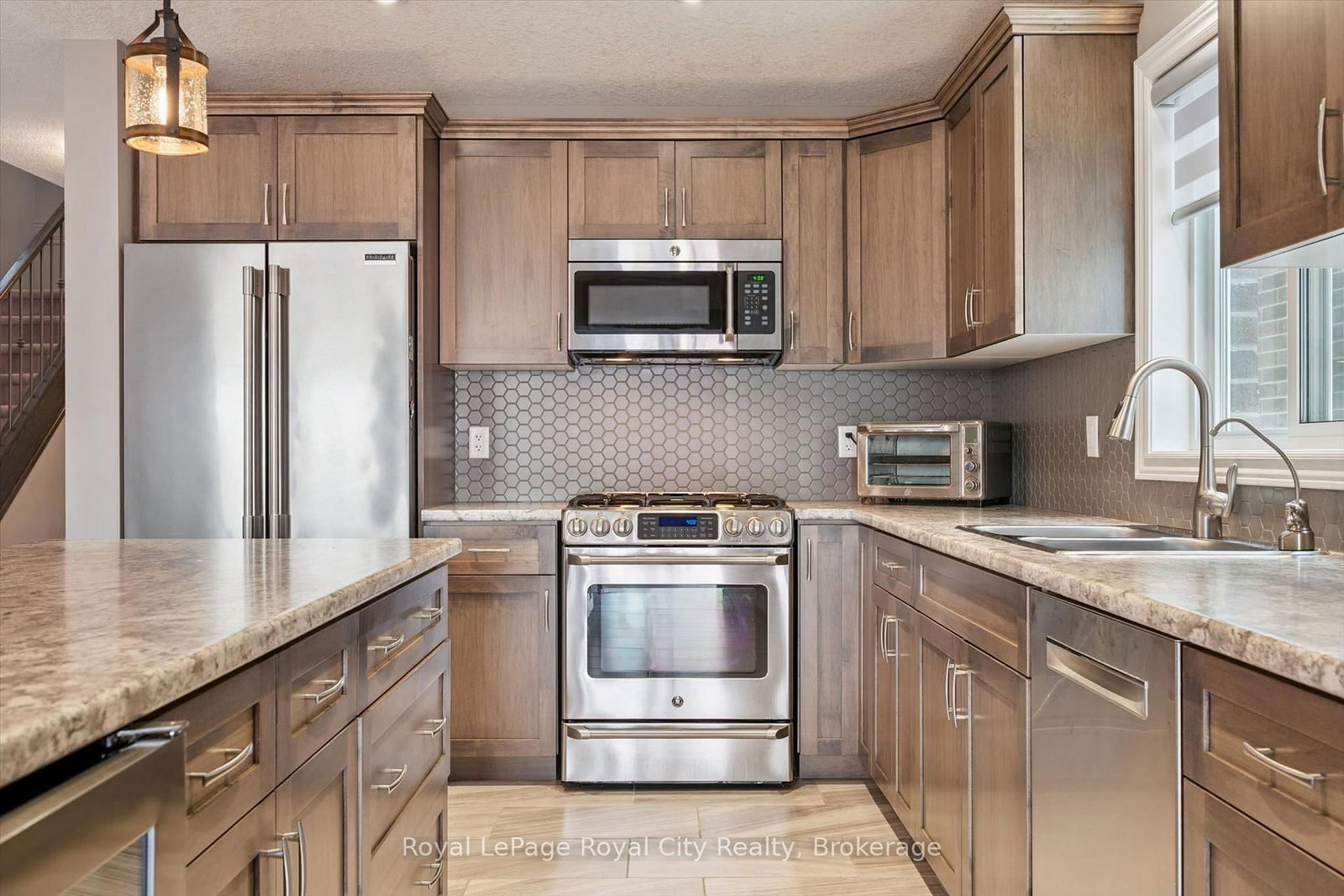 179 Dallan Drive • Guelph, ON photo 9