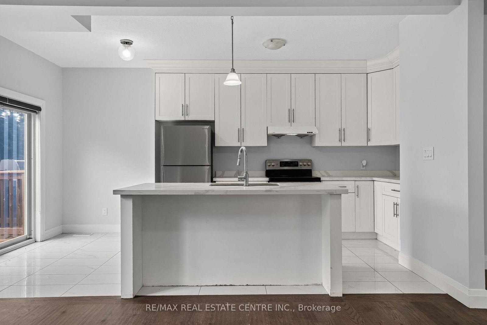 124 King Street E • Ingersoll, ON photo 16