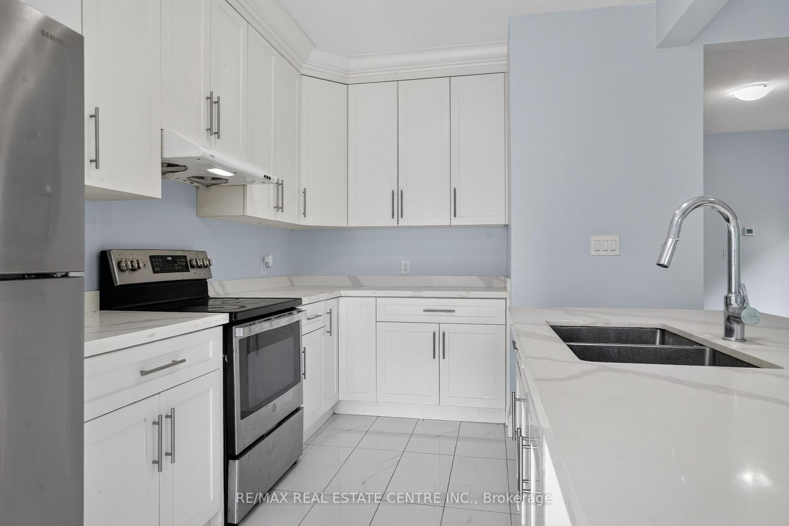 124 King Street E • Ingersoll, ON photo 18