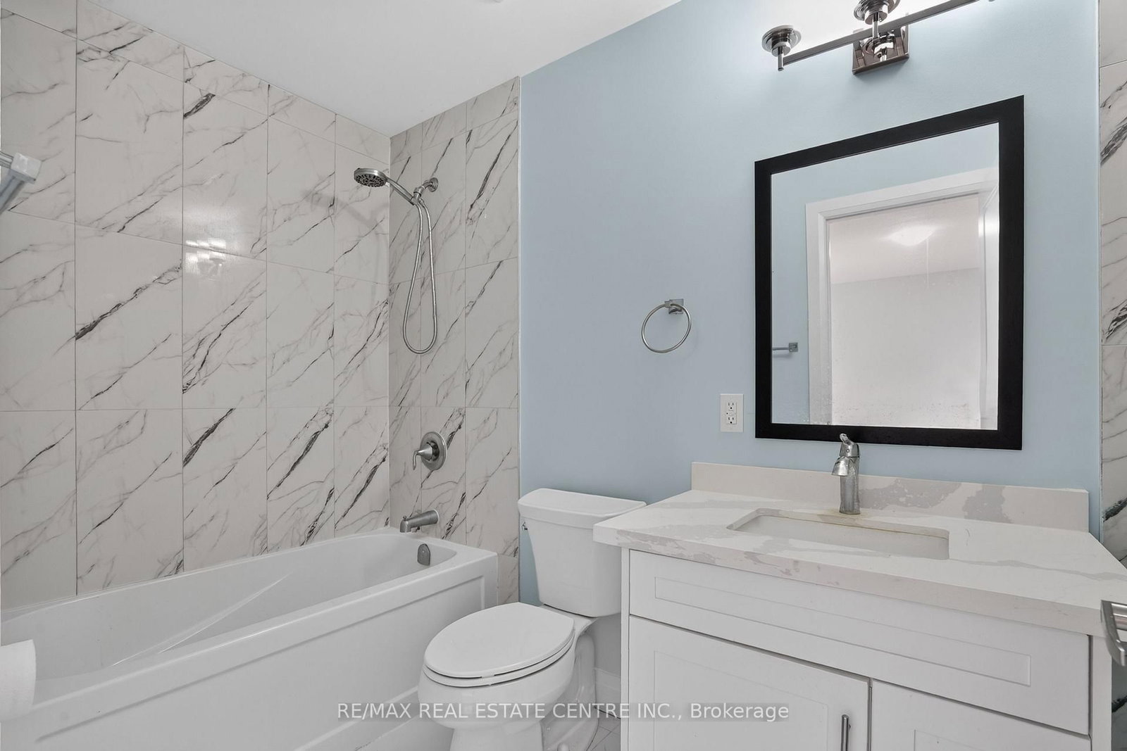 124 King Street E • Ingersoll, ON photo 32