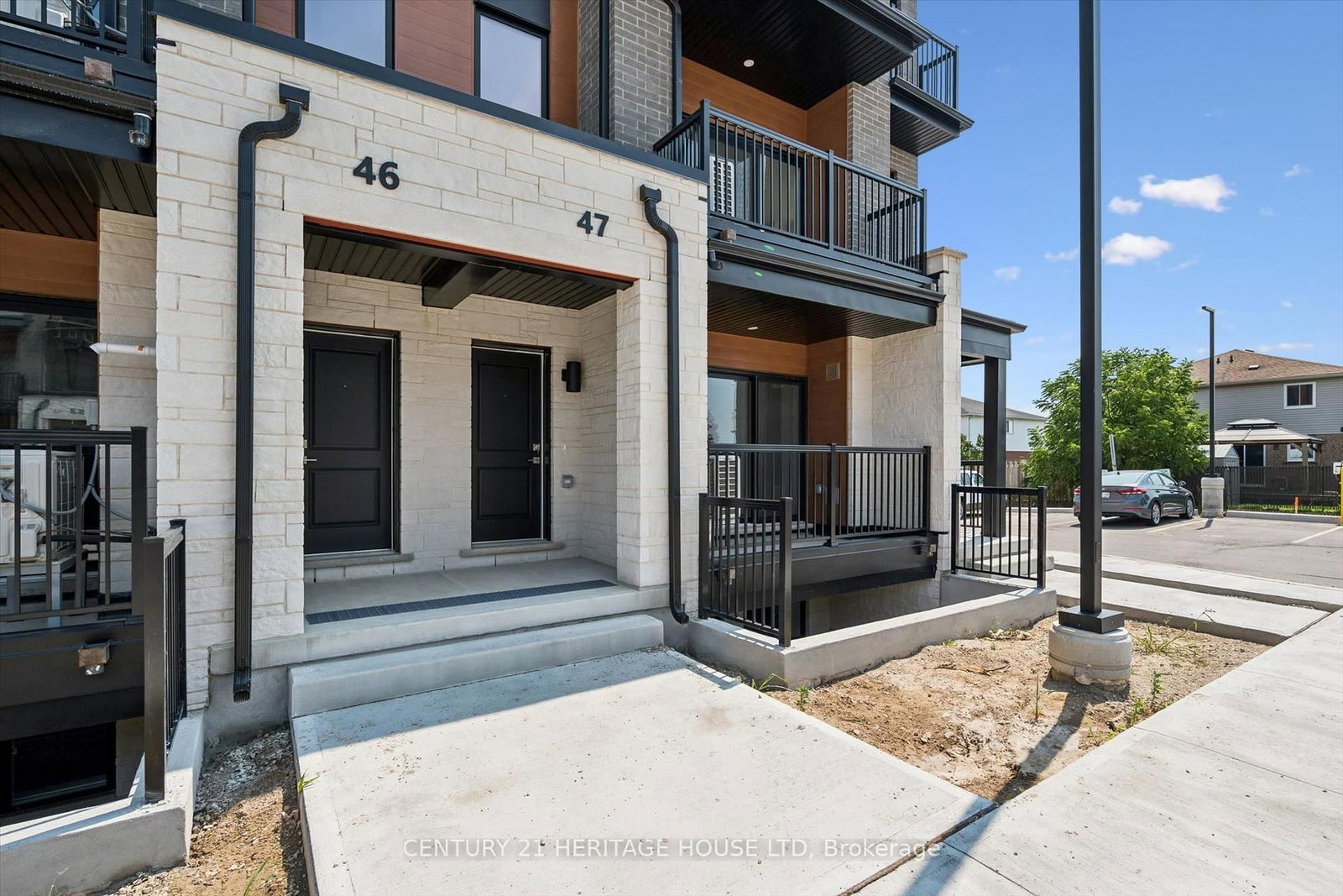 525 Erinbrook Drive • #B047 • Kitchener, ON photo 4