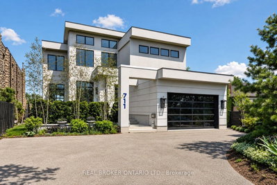 Detached House for sale at 711 Beach Boulevard, Hamilton, Ontario, L8H 6Y5 - Hamilton Beach - MLS: X13741622