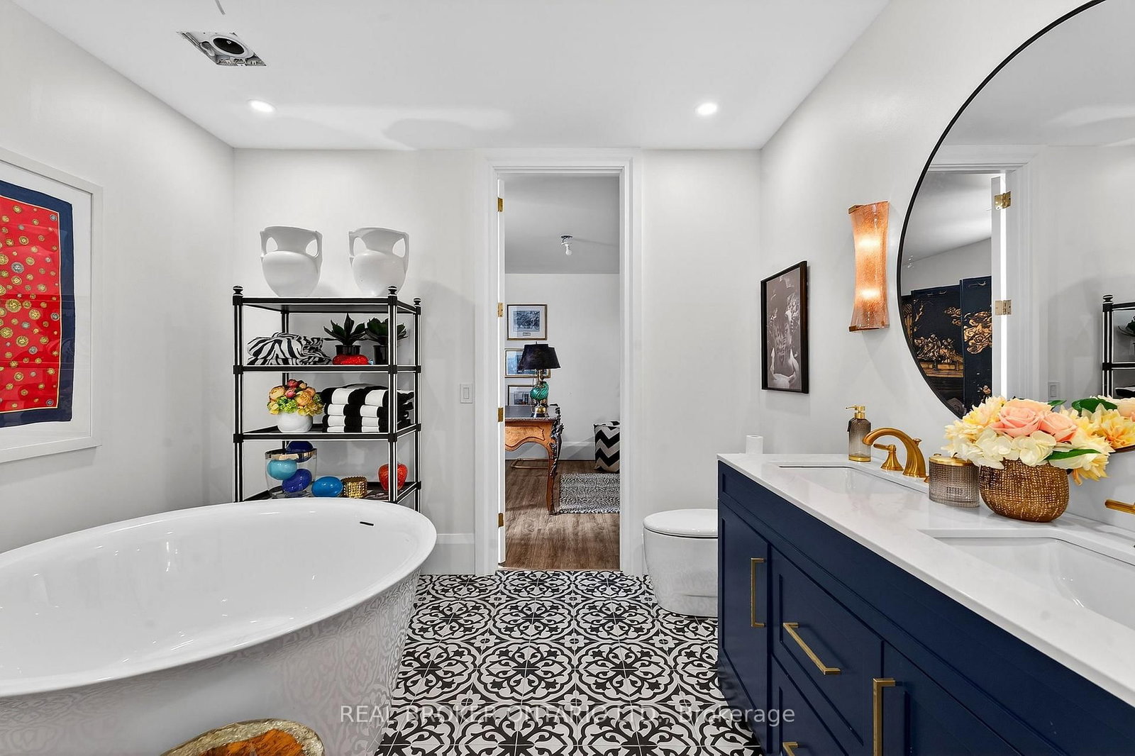 711 Beach Boulevard • Hamilton, ON photo 33