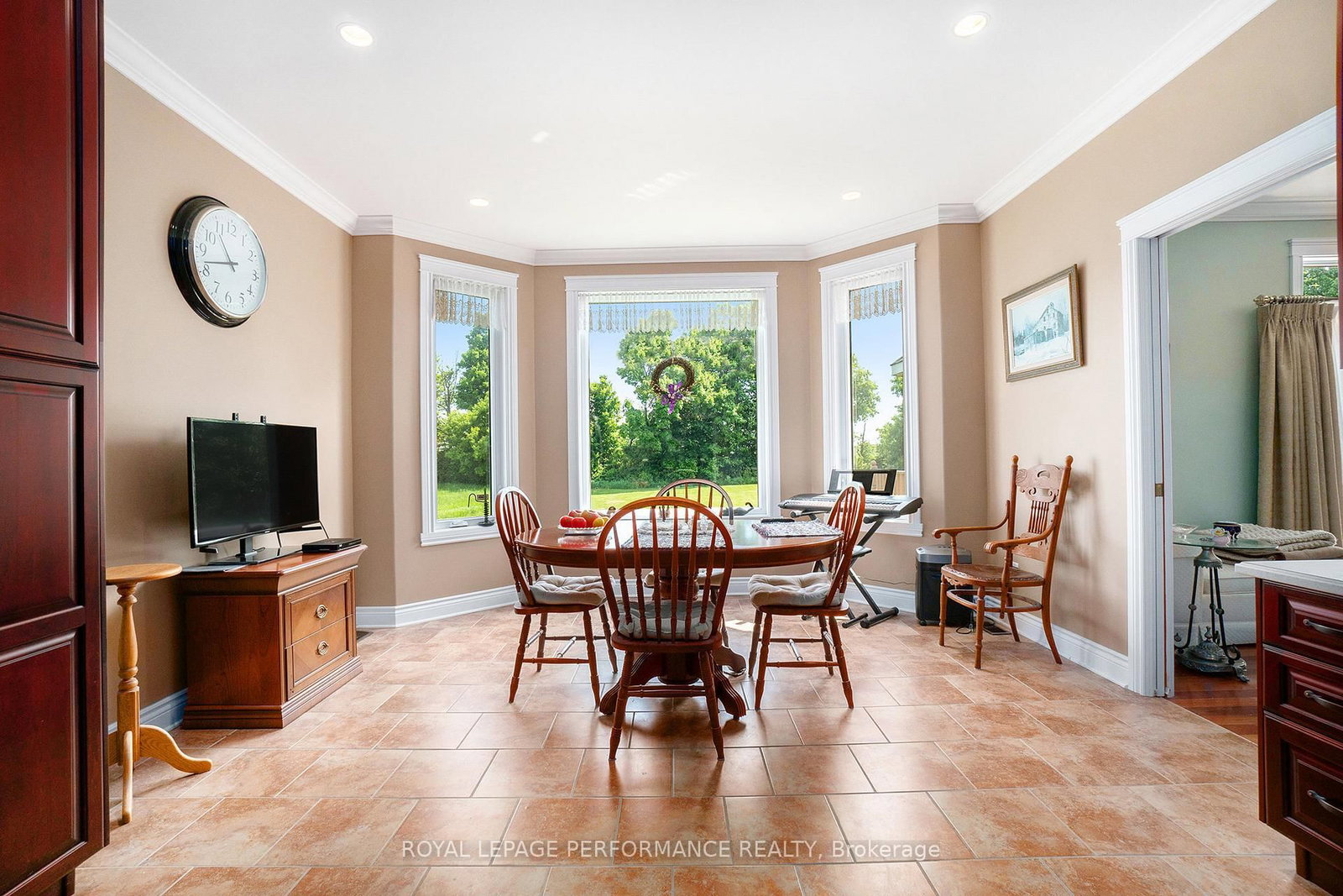 3285 Broadway Avenue • North Stormont, ON photo 17