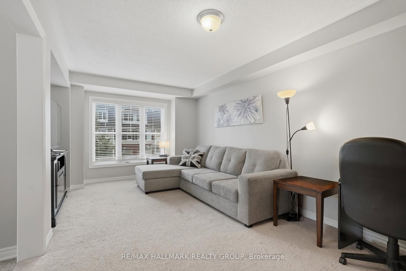 588 Foxlight Circle • Ottawa, ON photo 13
