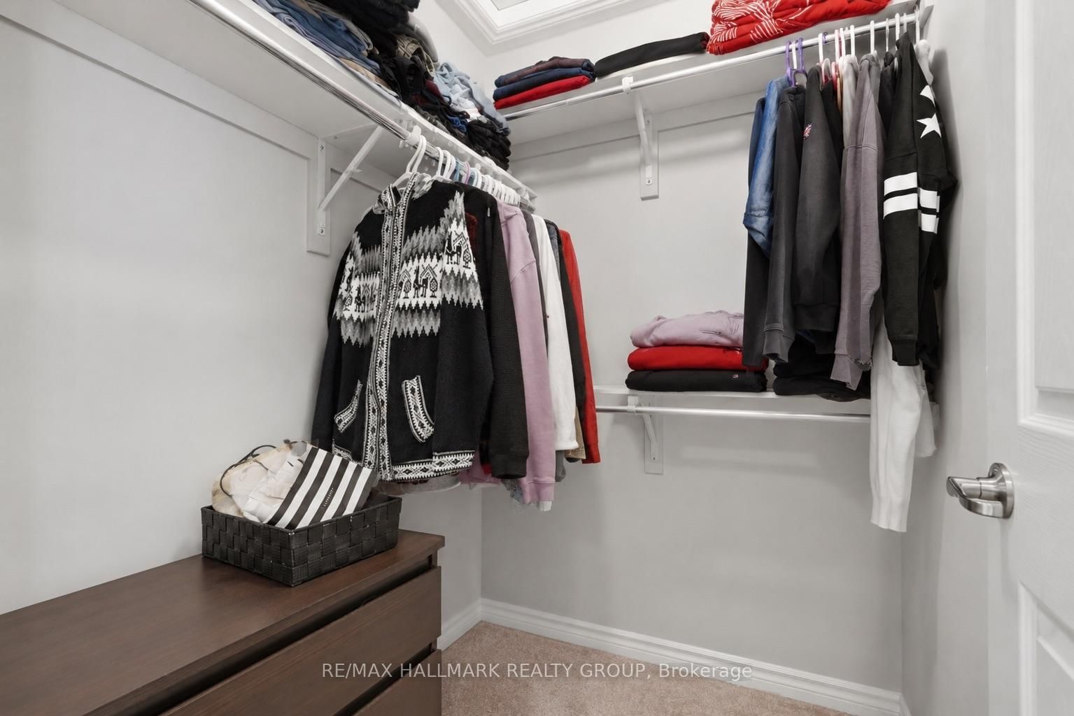 588 Foxlight Circle • Ottawa, ON photo 24