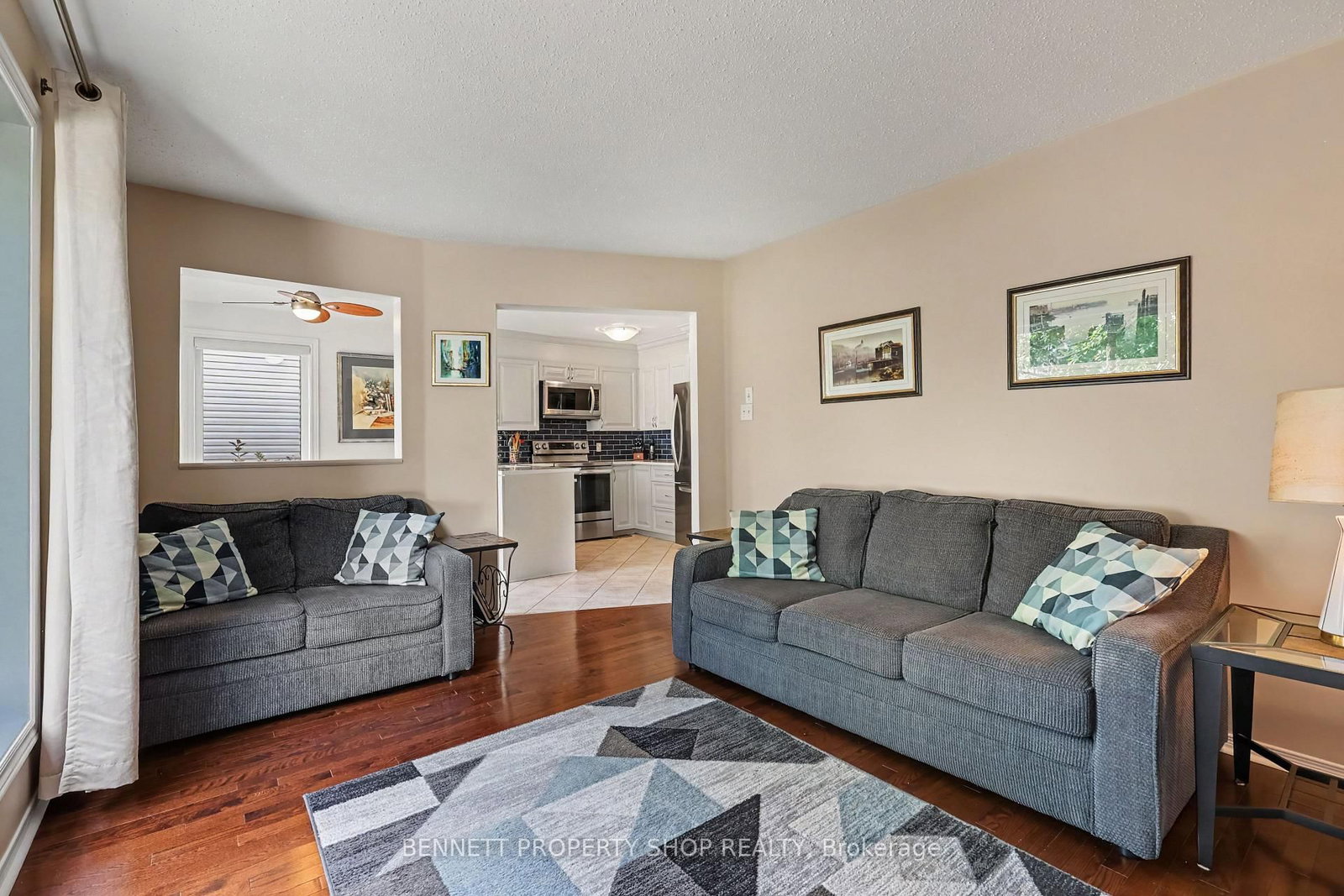 21 Stonepath Crescent • Stittsville, ON photo 6