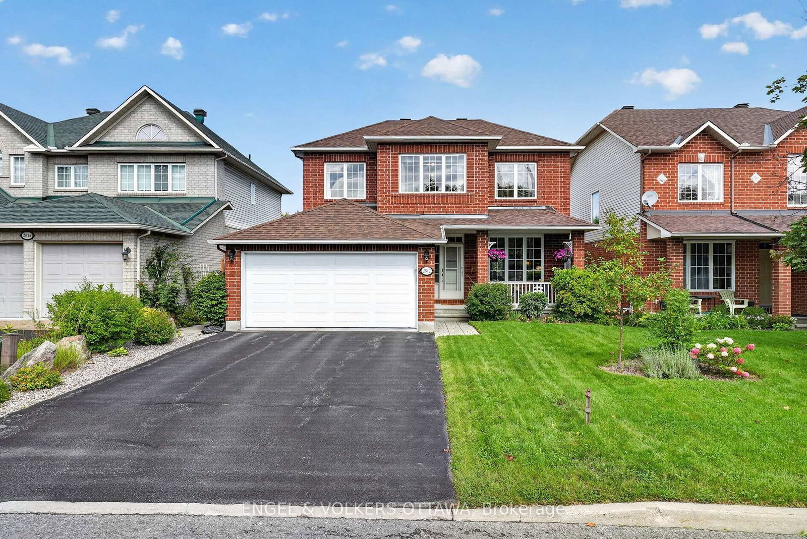 2812 Hank Rivers Drive • Ottawa, ON photo 1