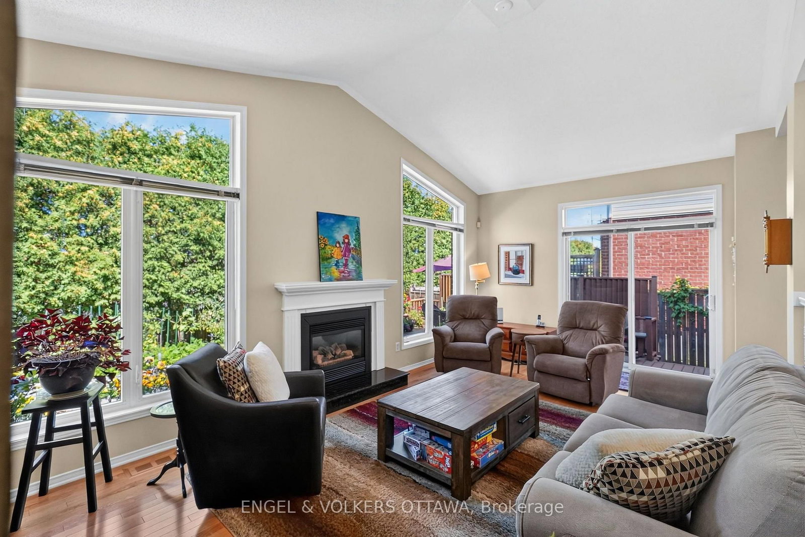 2812 Hank Rivers Drive • Ottawa, ON photo 19