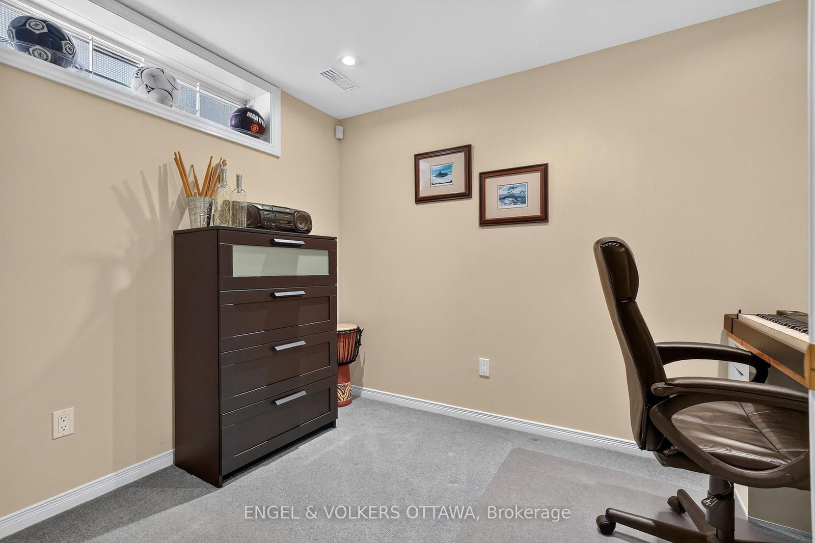2812 Hank Rivers Drive • Ottawa, ON photo 40