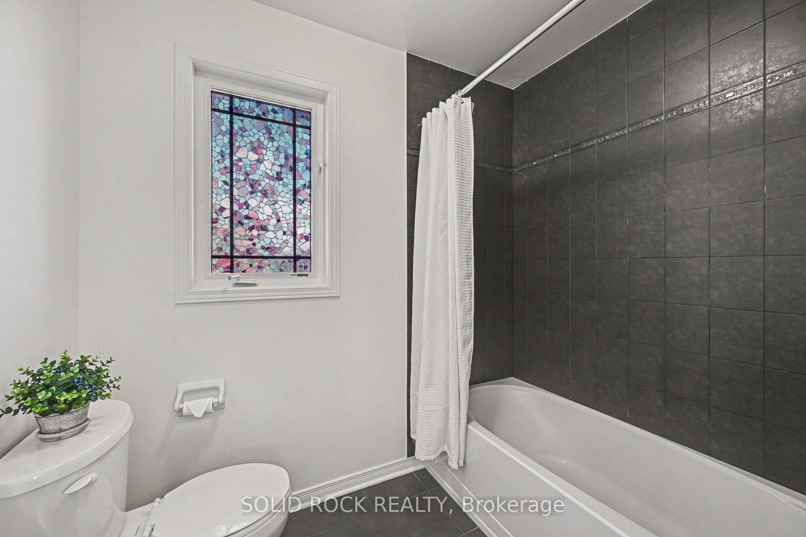 111 Leo Moskos Street • Arnprior, ON photo 32