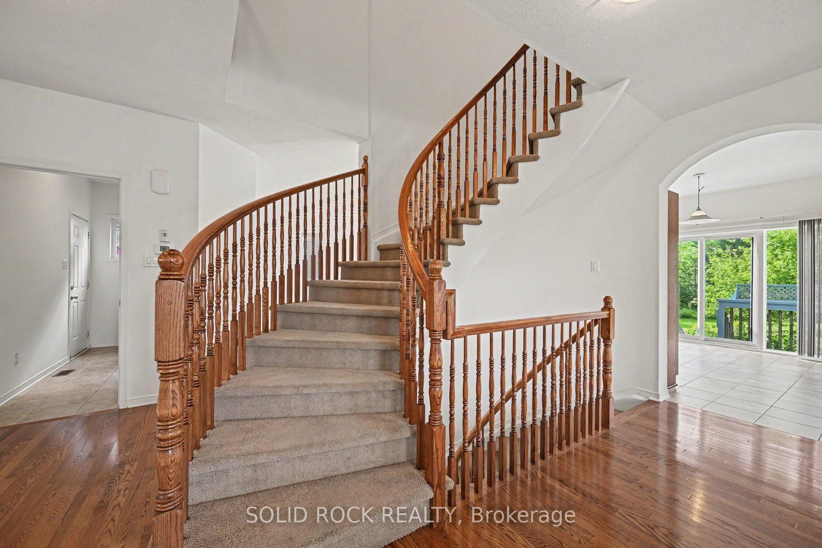 111 Leo Moskos Street • Arnprior, ON photo 4