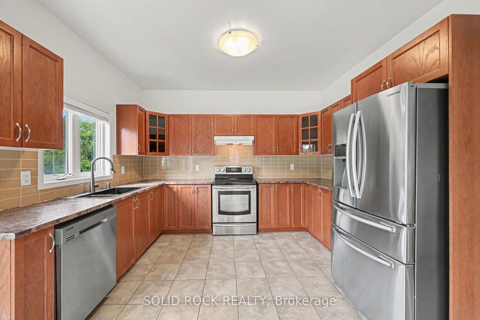 111 Leo Moskos Street • Arnprior, ON photo 8