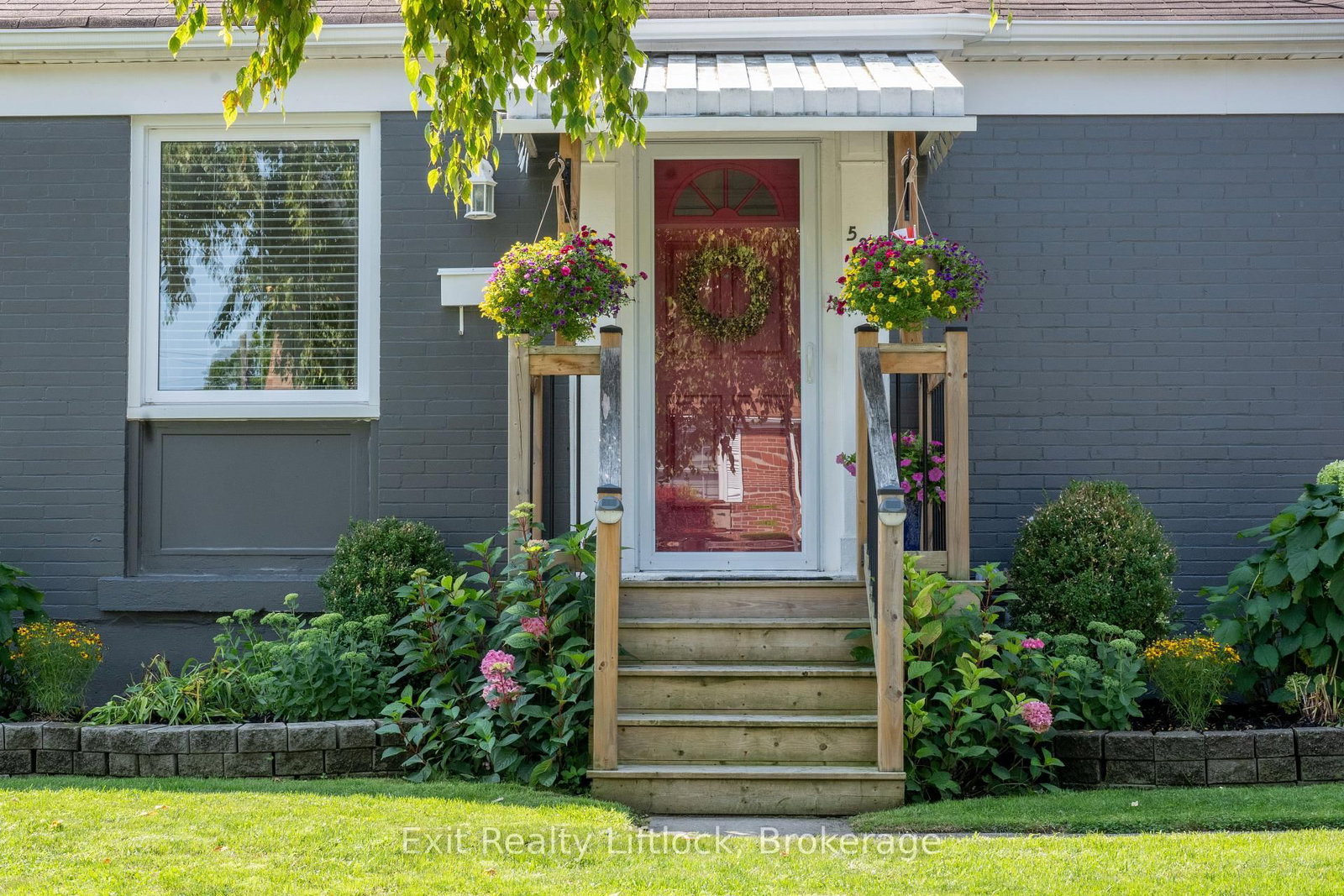 521 Mckellar Street • Peterborough, ON photo 3