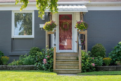 521 Mckellar Street • Peterborough, ON photo 3