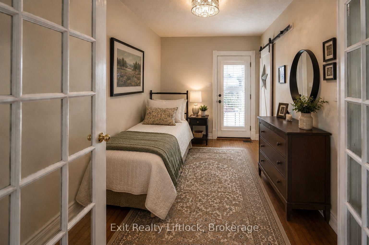 521 Mckellar Street • Peterborough, ON photo 9