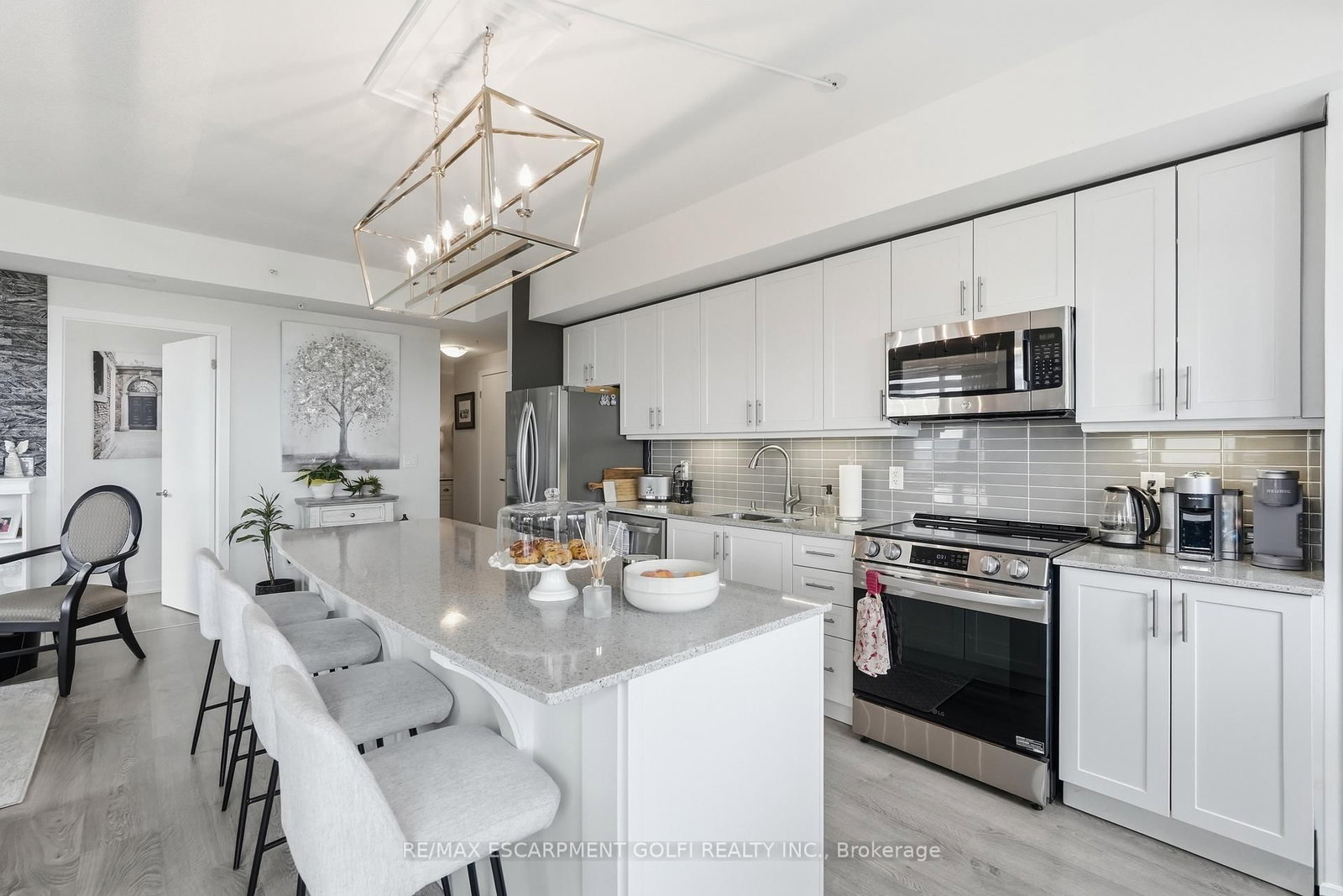 550 North Service Road • #607 • Grimsby, ON photo 14
