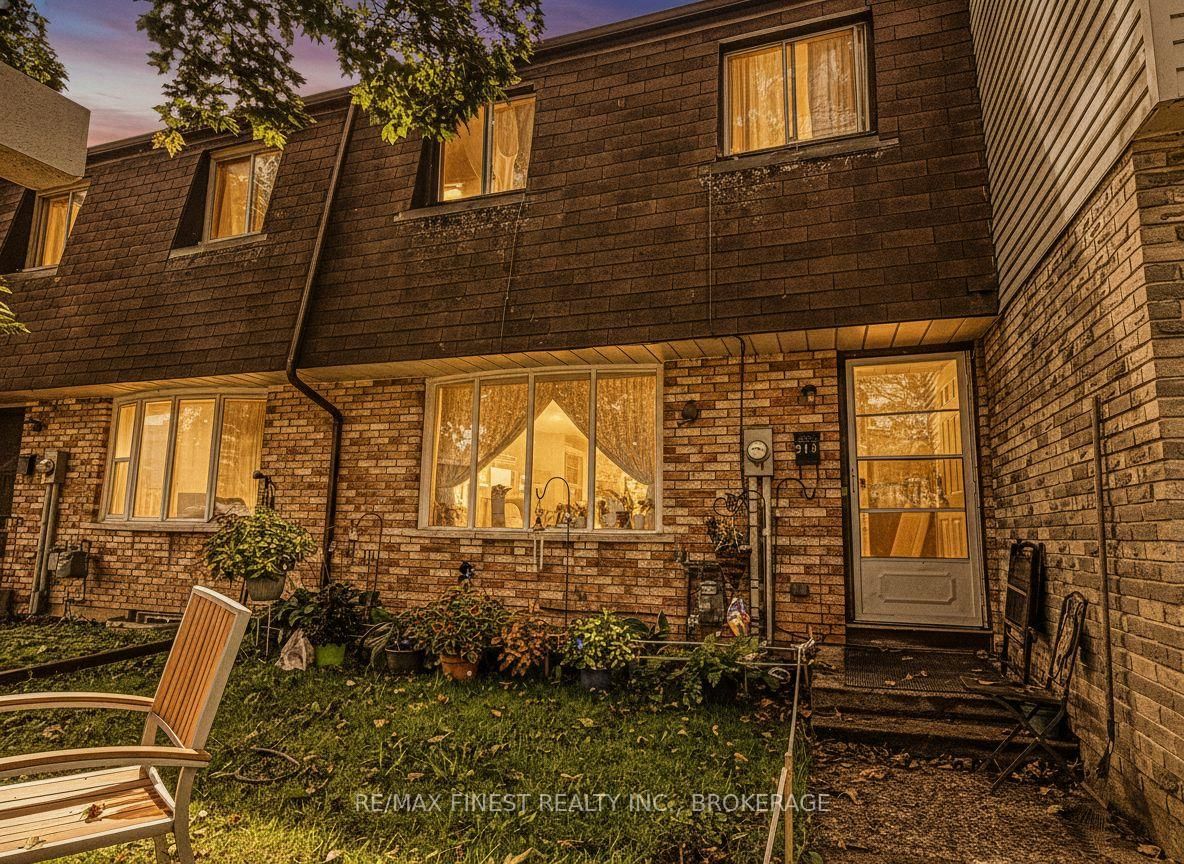913 Oakview Avenue • Kingston, ON photo 2
