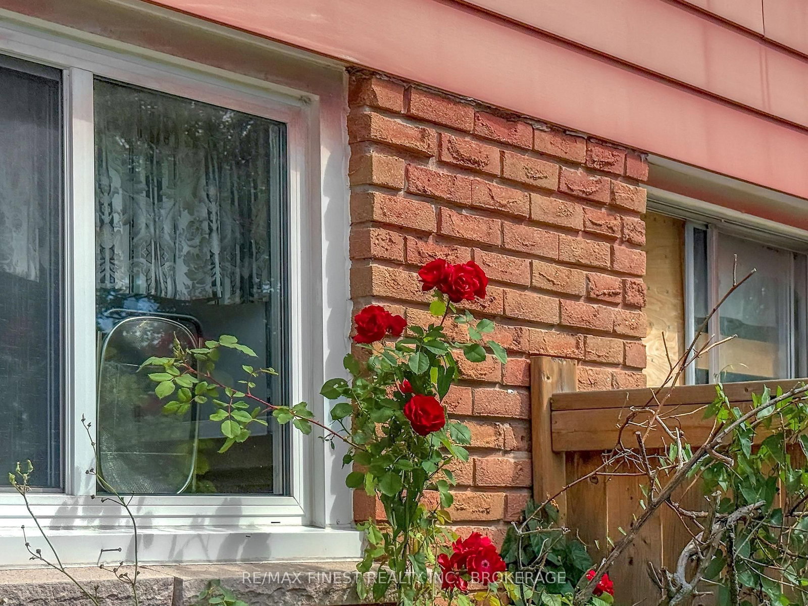 913 Oakview Avenue • Kingston, ON photo 19