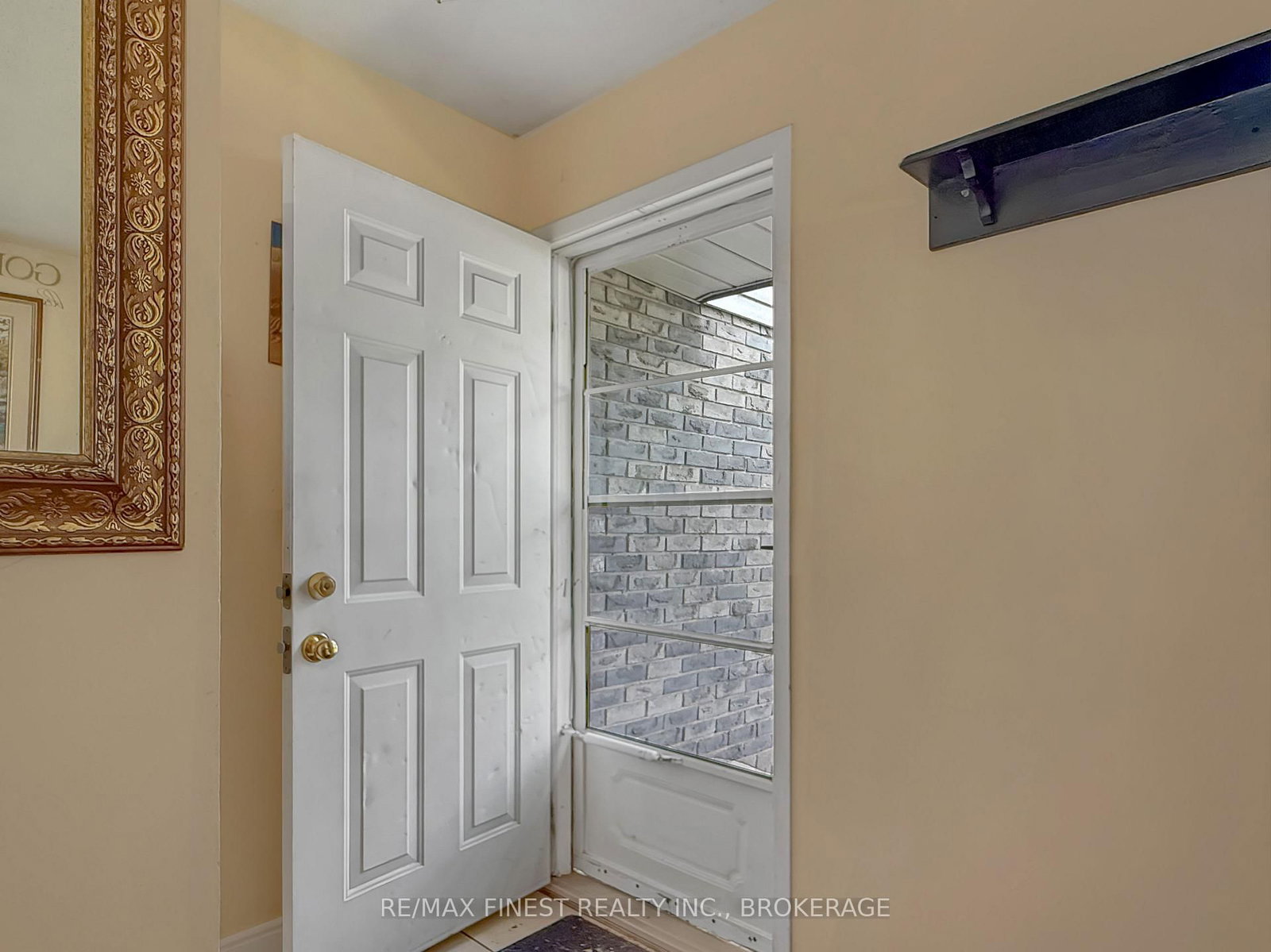 913 Oakview Avenue • Kingston, ON photo 4