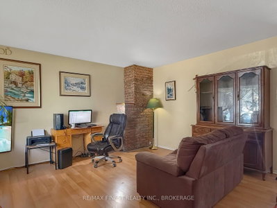 913 Oakview Avenue • Kingston, ON photo 6
