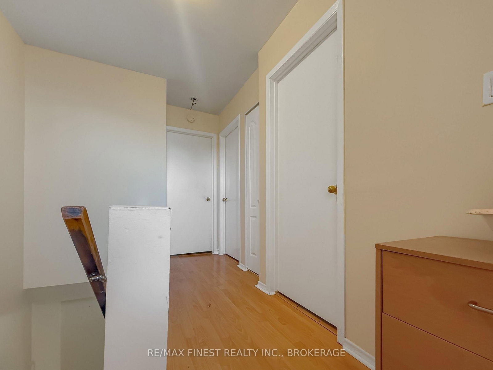 913 Oakview Avenue • Kingston, ON photo 9