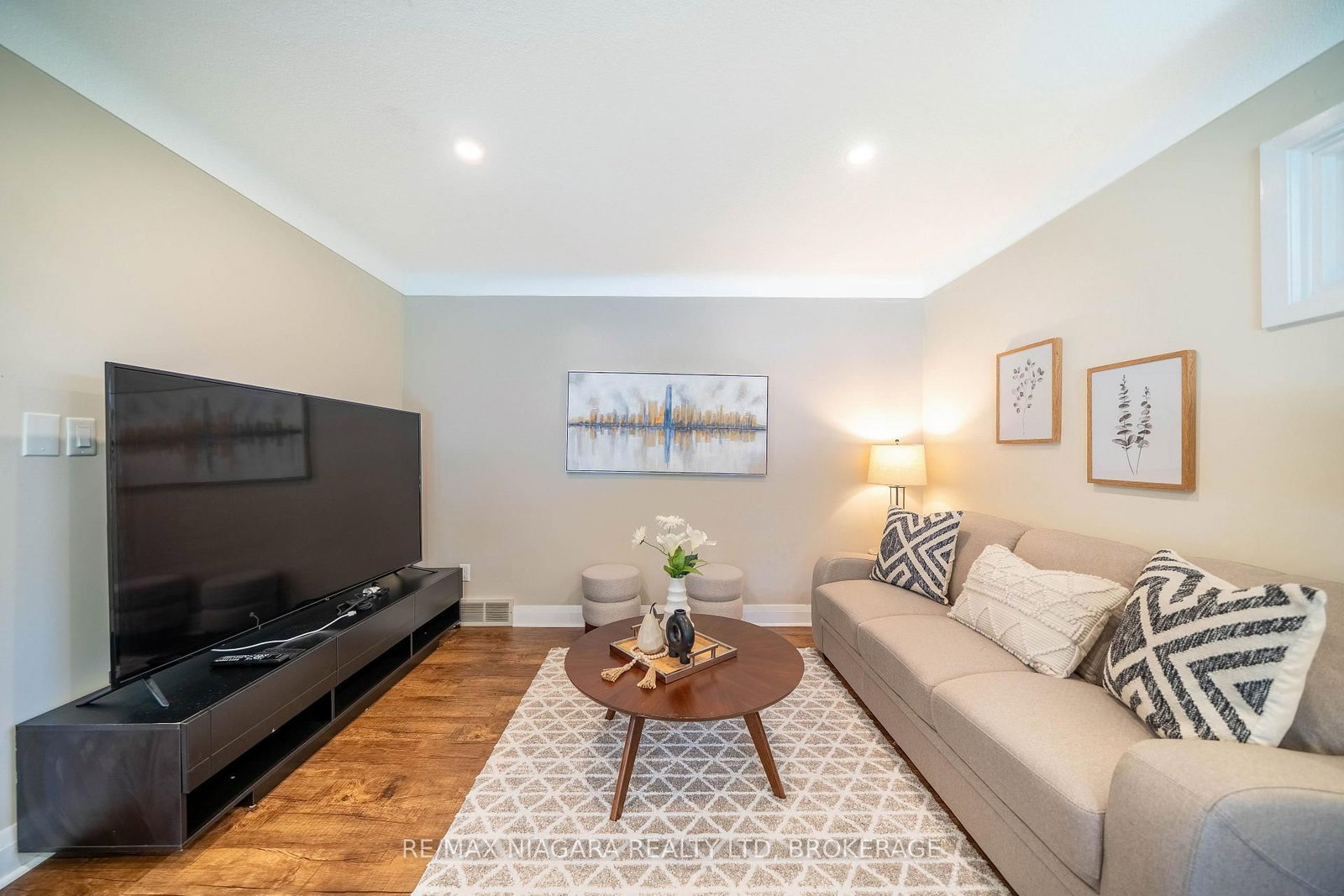 15 Springbank Drive • St. Catharines, ON photo 20