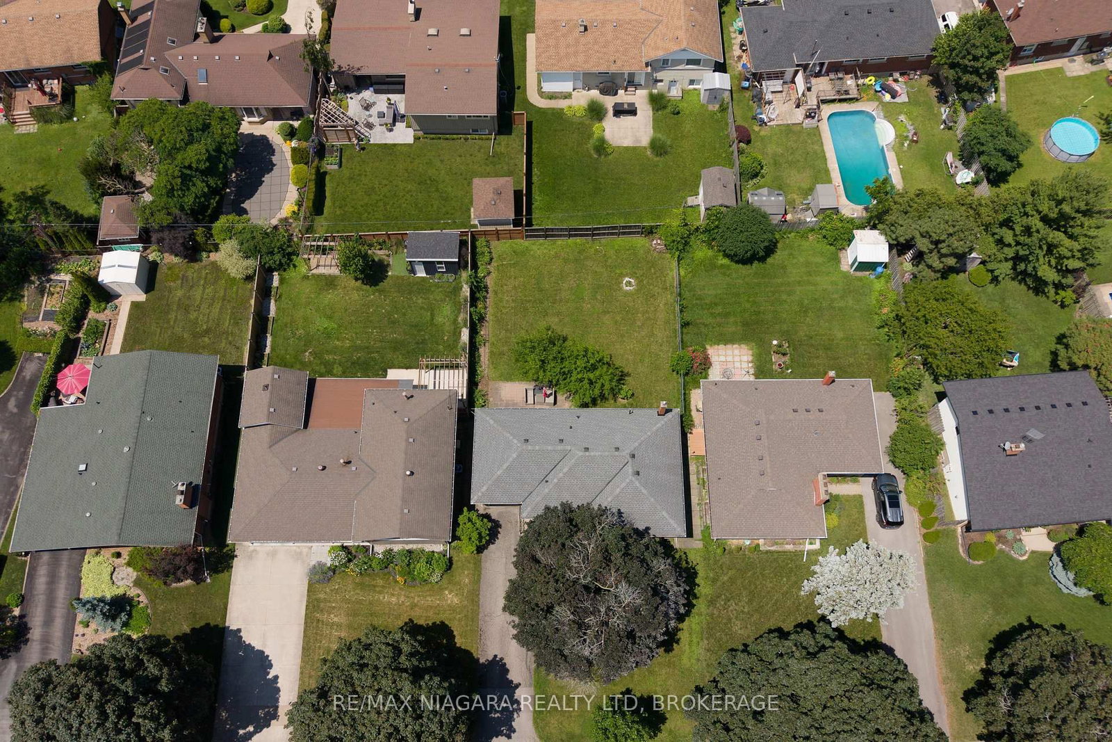 15 Springbank Drive • St. Catharines, ON photo 44