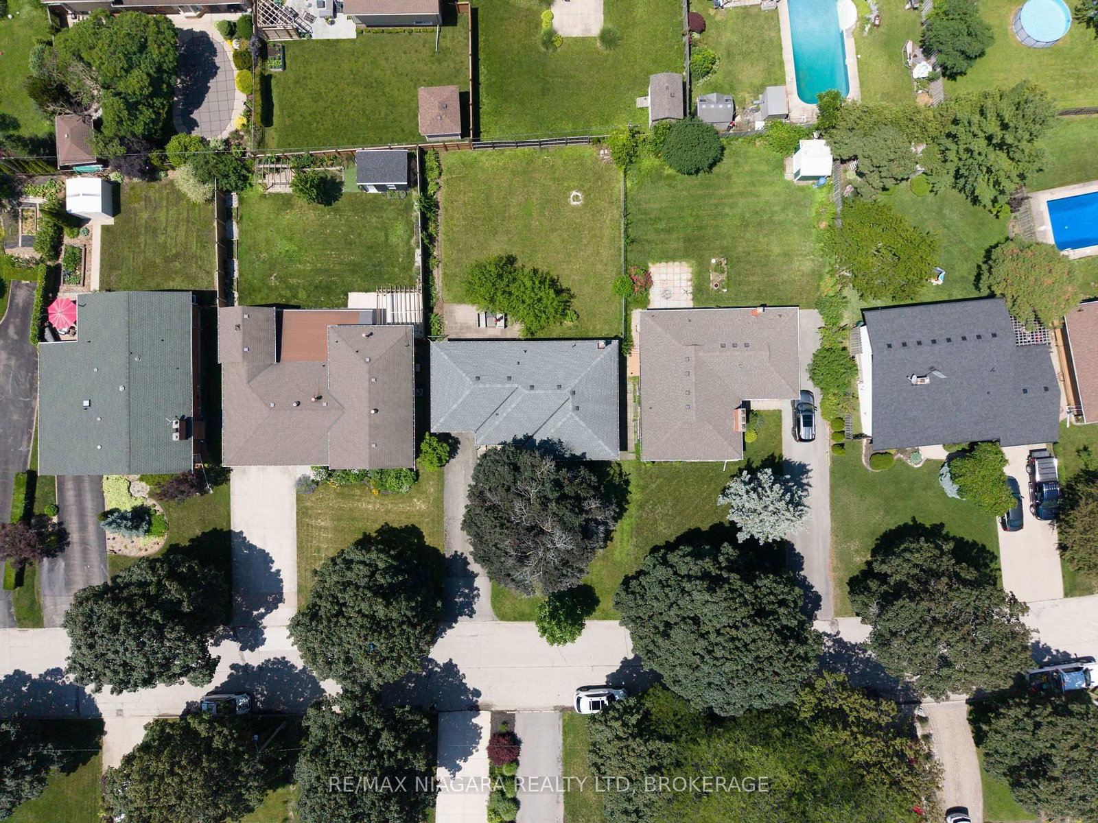 15 Springbank Drive • St. Catharines, ON photo 47