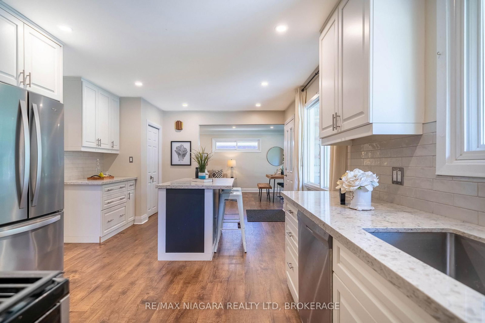 15 Springbank Drive • St. Catharines, ON photo 9