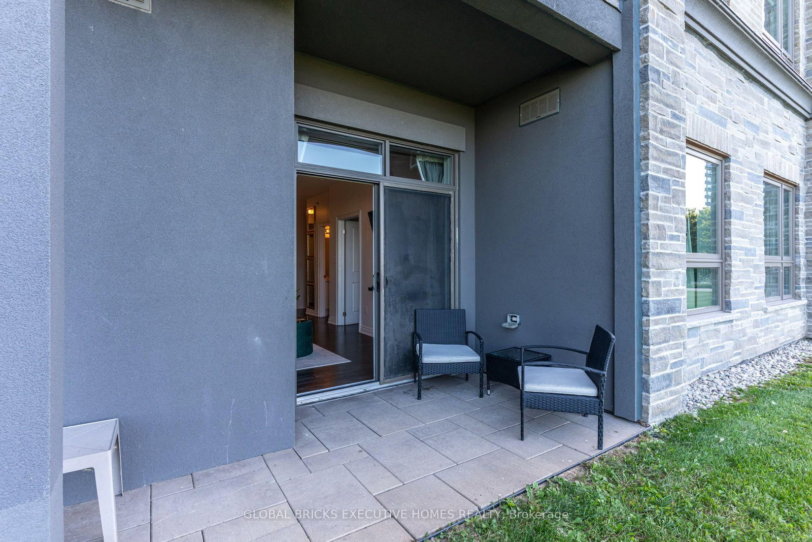 35 Southshore Hamilton,ON L8E 0J2 — Photo 11
