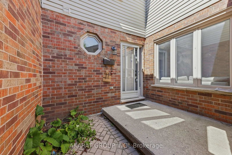 9 - 70 Sunnyside Drive