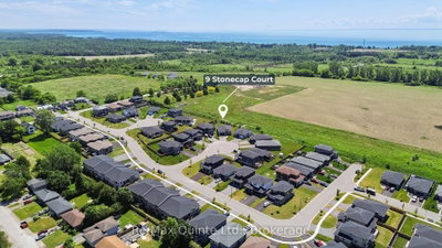 9 Stonecap Court • Cramahe, ON photo 2