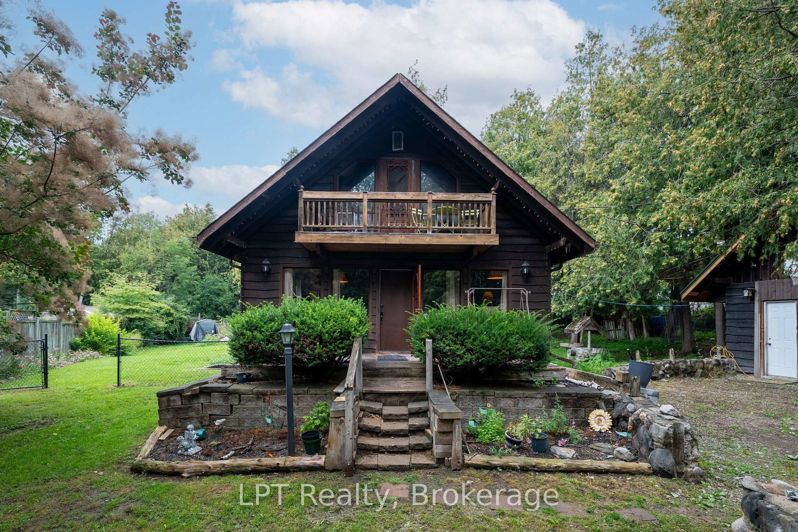 1201 Meadowview Road • Kawartha Lakes, ON photo 1