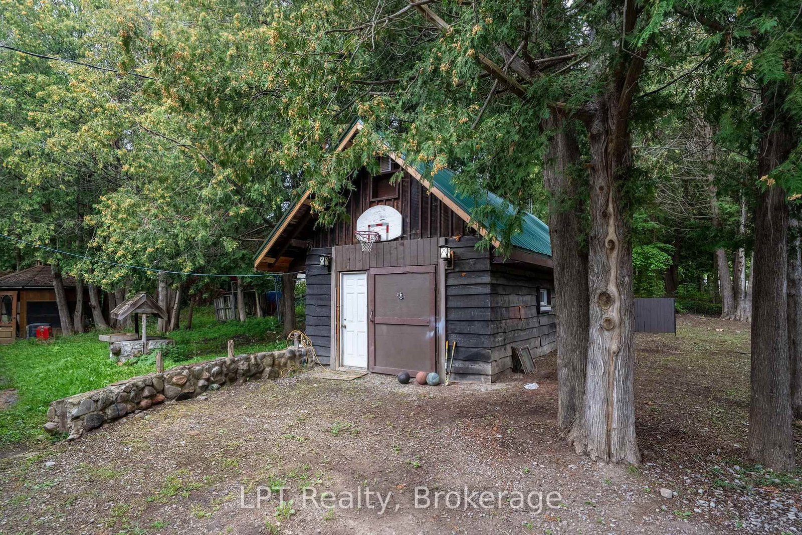 1201 Meadowview Road • Kawartha Lakes, ON photo 4