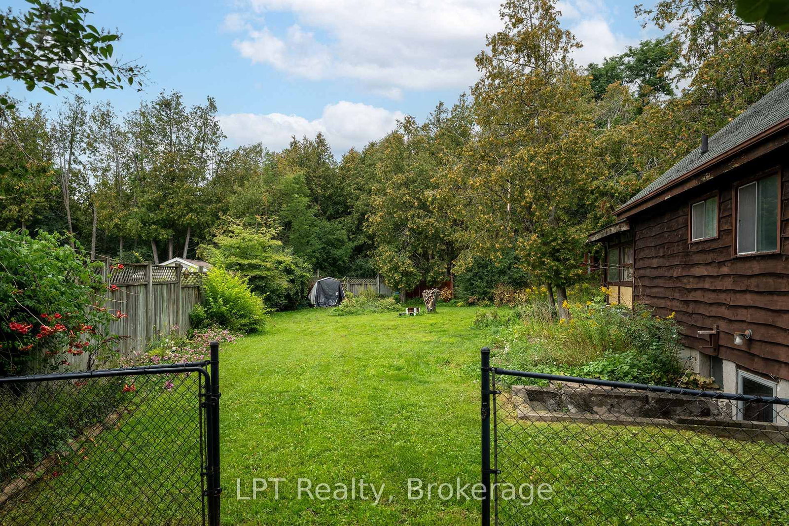 1201 Meadowview Road • Kawartha Lakes, ON photo 8