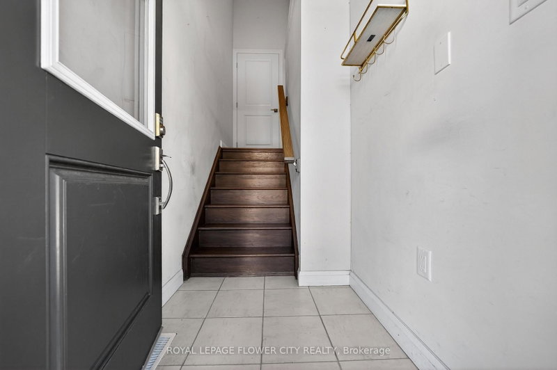 28 - 1169 Garner Road E
