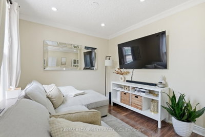 141 McAnulty Boulevard • Hamilton, ON photo 3