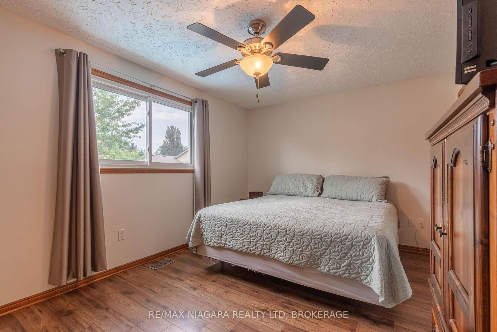 7851 Chorozy Street • Niagara Falls, ON photo 12