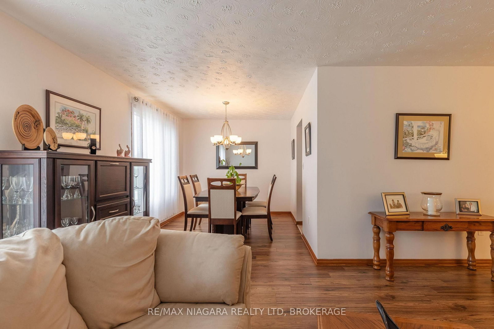7851 Chorozy Street • Niagara Falls, ON photo 9