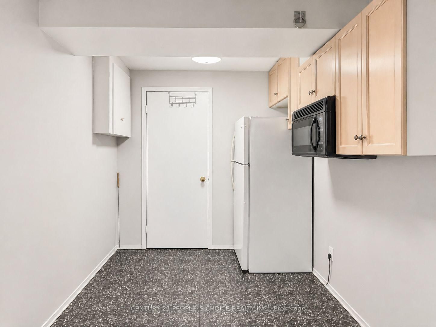 620 Settlersfield Court • #B • Waterloo, ON photo 31