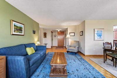 2759 Carousel Crescent • #704 • Ottawa, ON photo 9