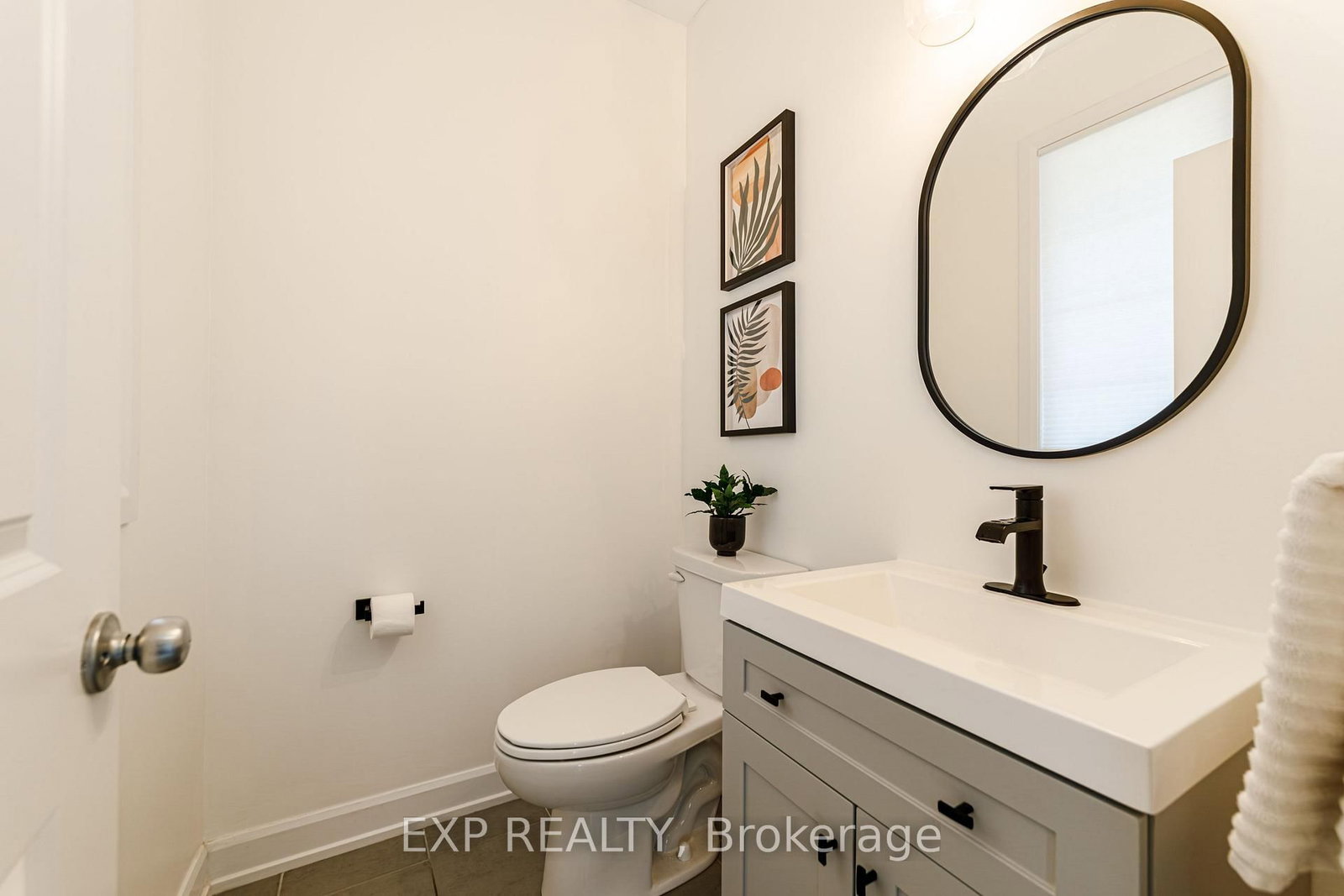 17 Allan Moore Place • Stittsville, ON photo 17