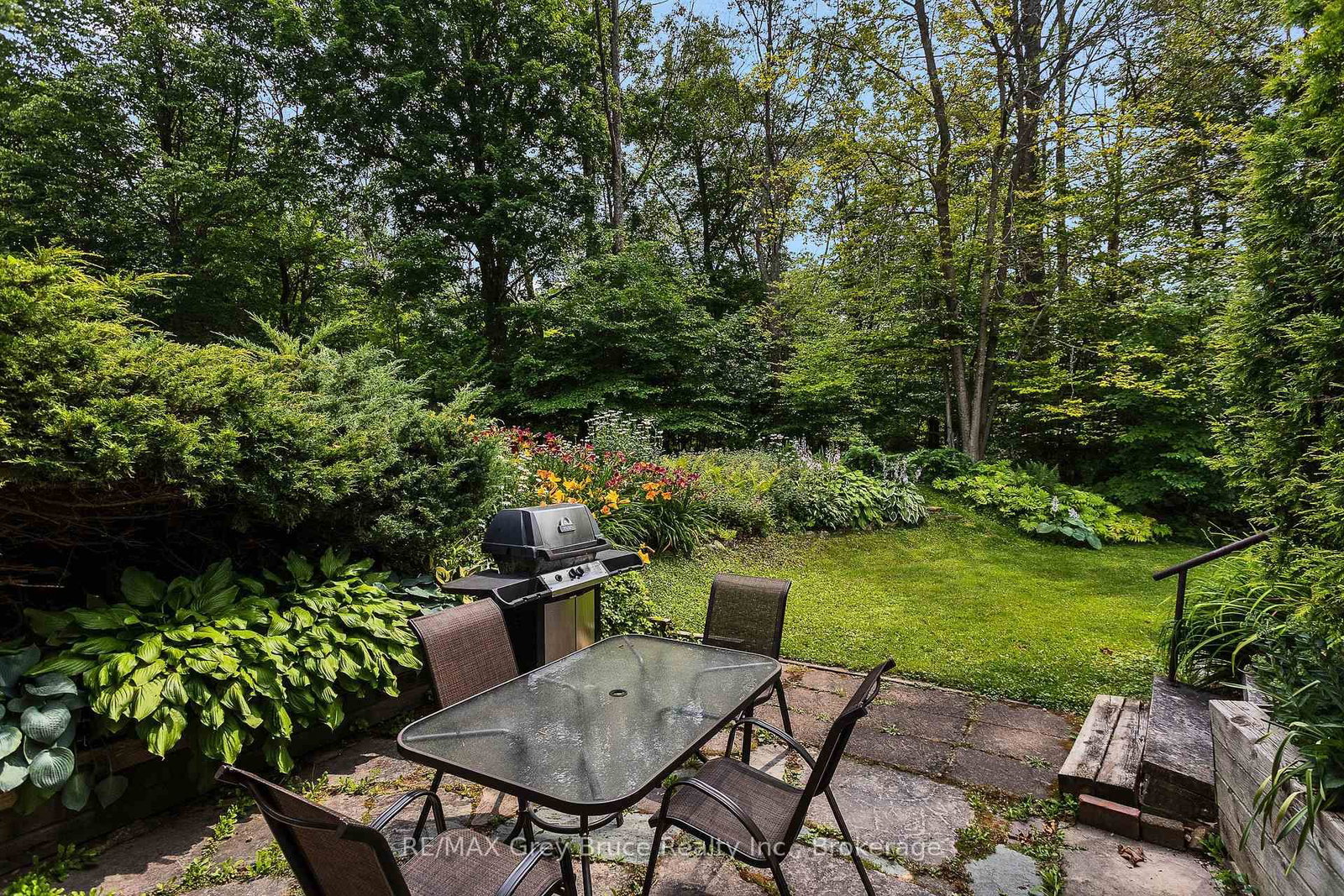 336 6th Avenue E • Owen Sound, ON photo 14