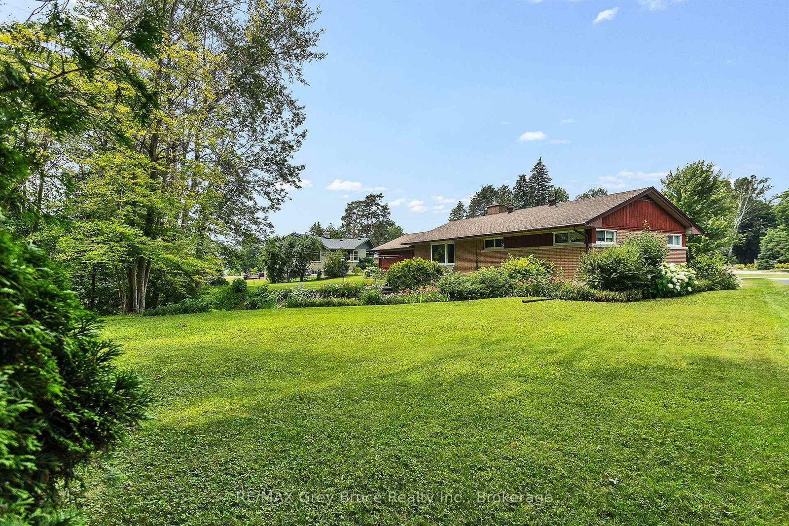 336 6th Avenue E • Owen Sound, ON photo 5