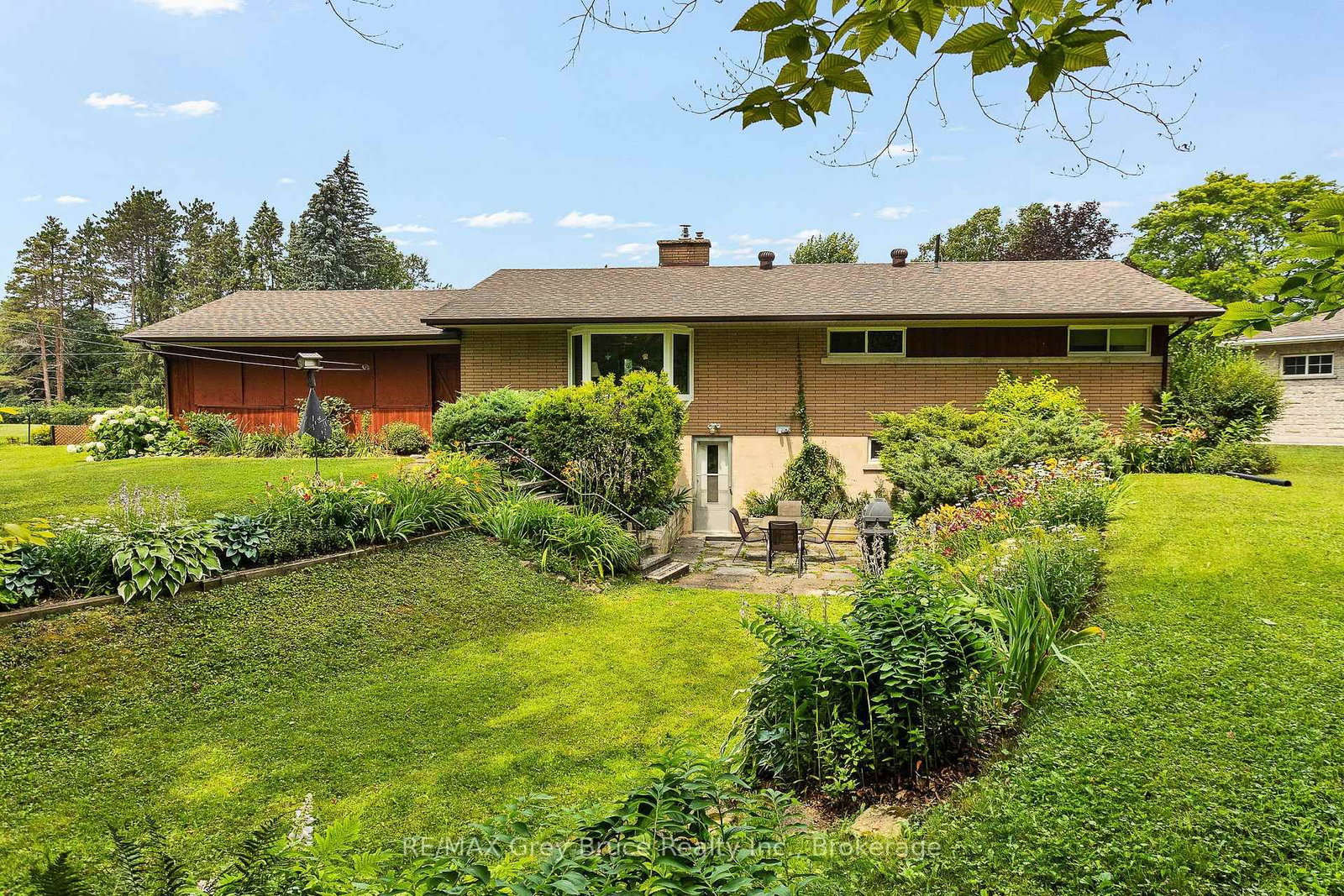336 6th Avenue E • Owen Sound, ON photo 9