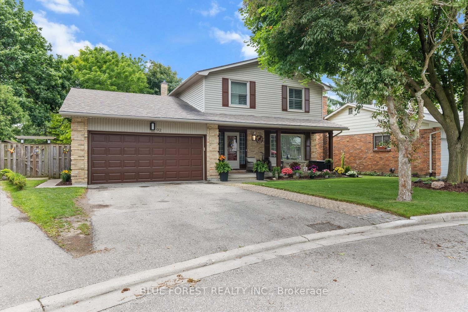 Detached House for sale at 92 Salem Court, London South, Ontario, N6K 1S9 - South M - MLS: X13742030